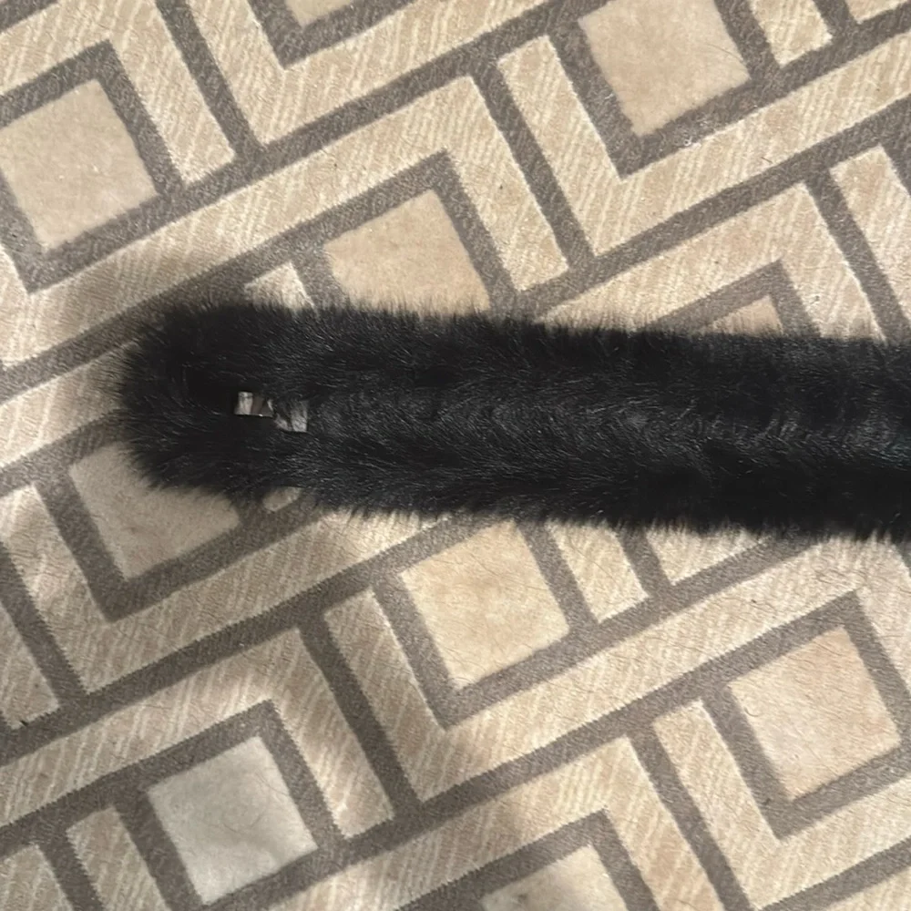 NWT Faux Fur Belt - Picture 4 of 4